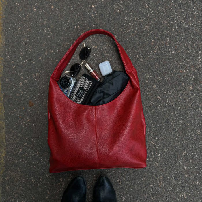 HELIO HOBO BAG CRIMSON RED
